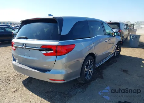 2021 Honda Odyssey Touring из США, поврежденный, VIN 5FNRL6H84MB022473